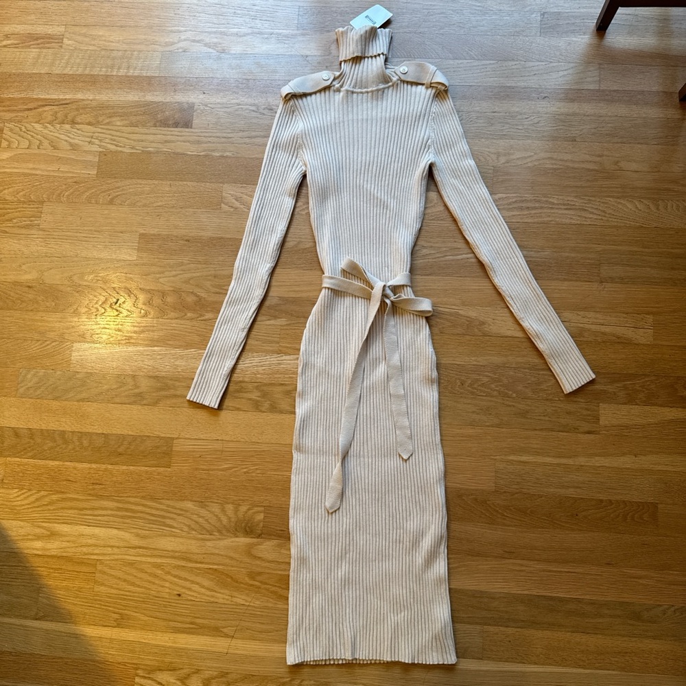 Elegant Cream Ribbed Knit Dress